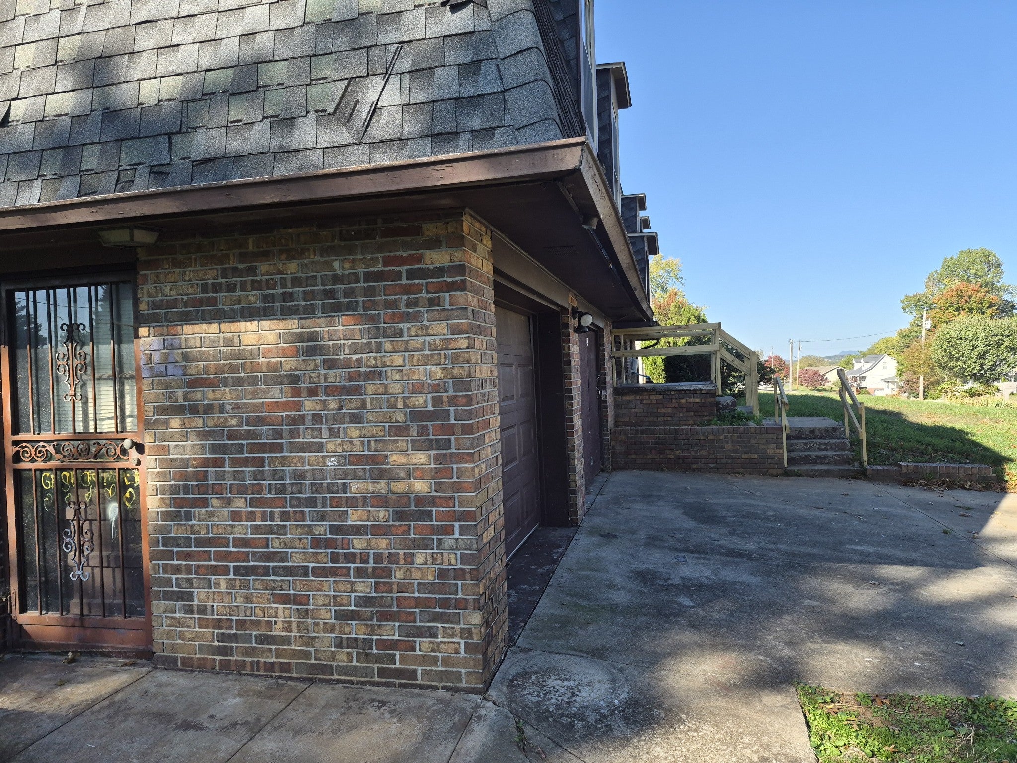 411 Kildare Dr