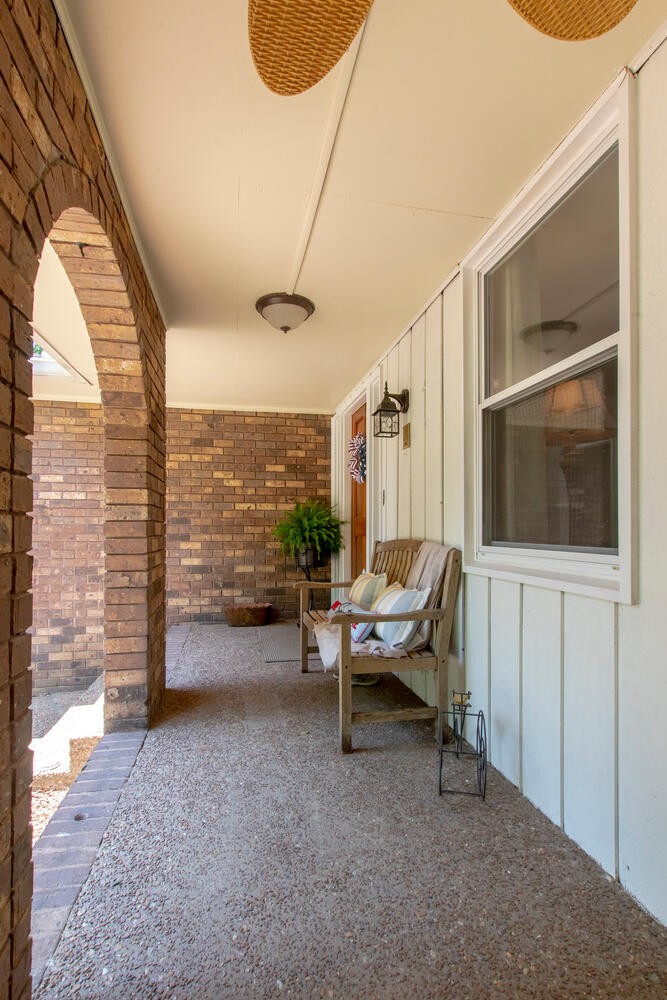 204 Bluegrass Dr