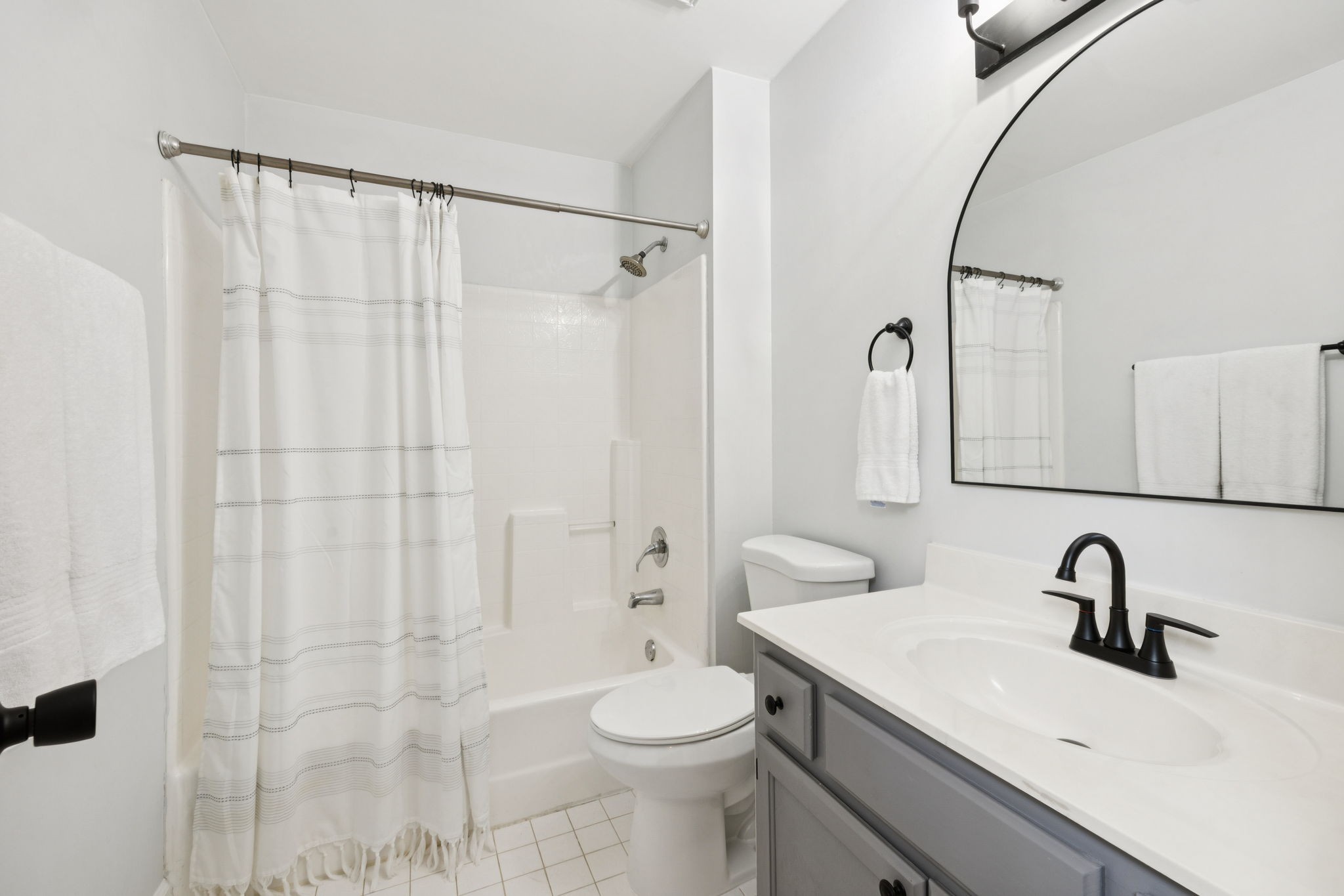 Hermitage, Tennessee 37076, United States, 3 Bedrooms Bedrooms, ,3 BathroomsBathrooms,Residential,Active,148445