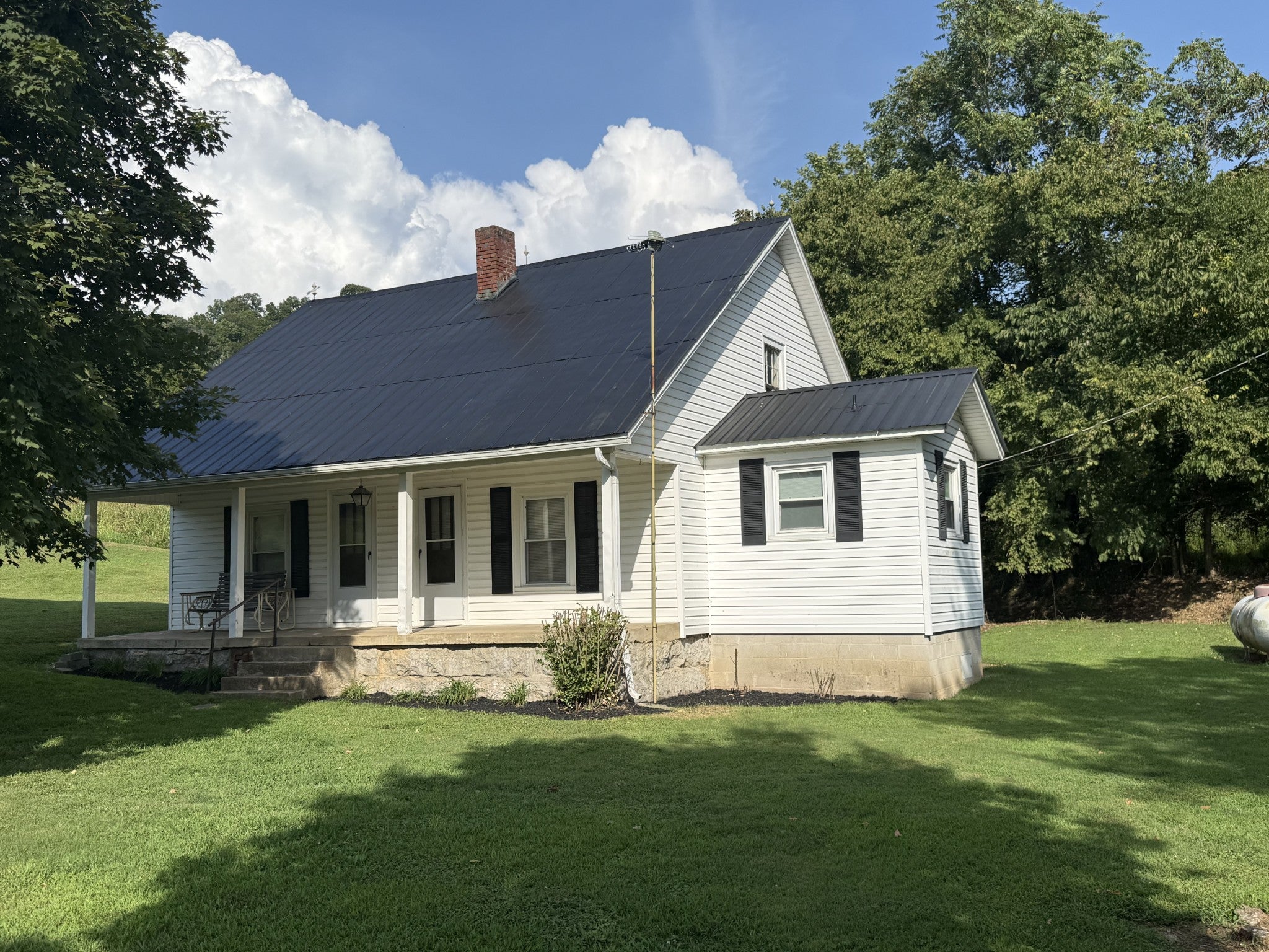 328 Young Branch Rd