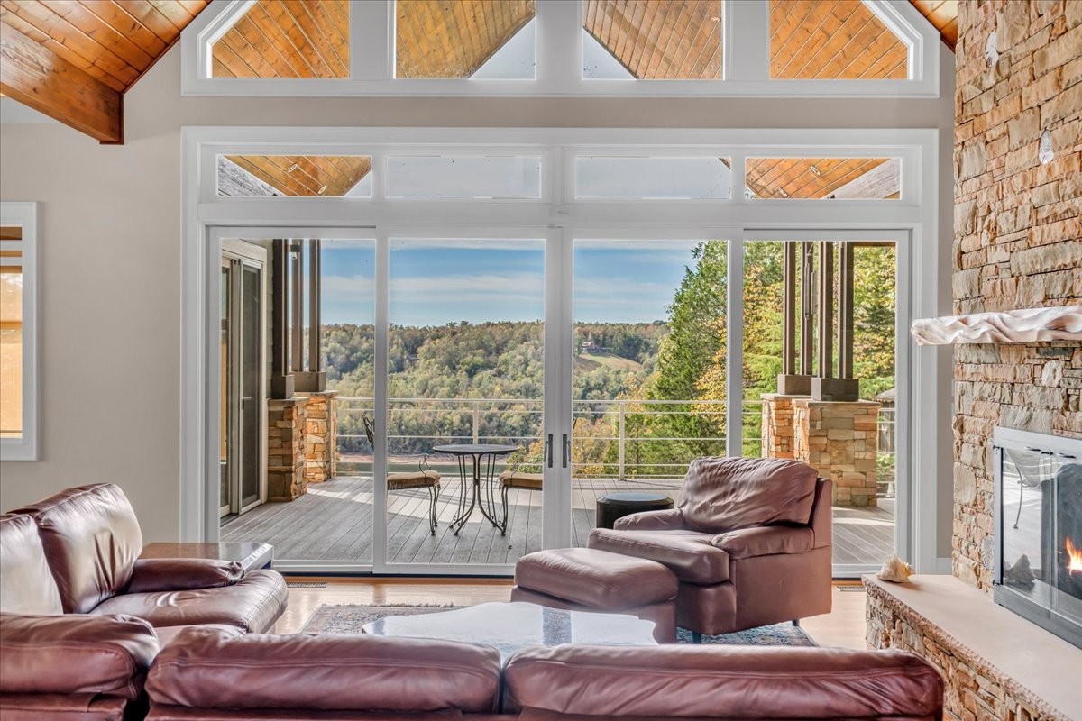 659 Harbour Greens Pl