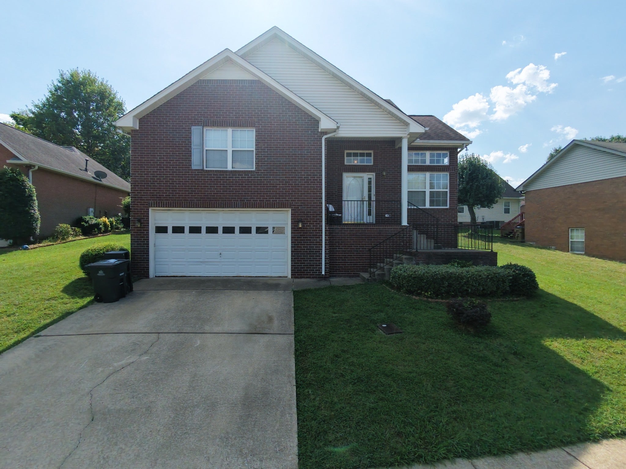 3.0-bed rental at 412 Hickory Chase Dr