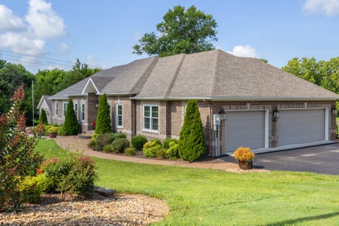 Photo of 1439 Cliff Amos Rd, Spring Hill, TN 37174 (MLS # 3613007)
