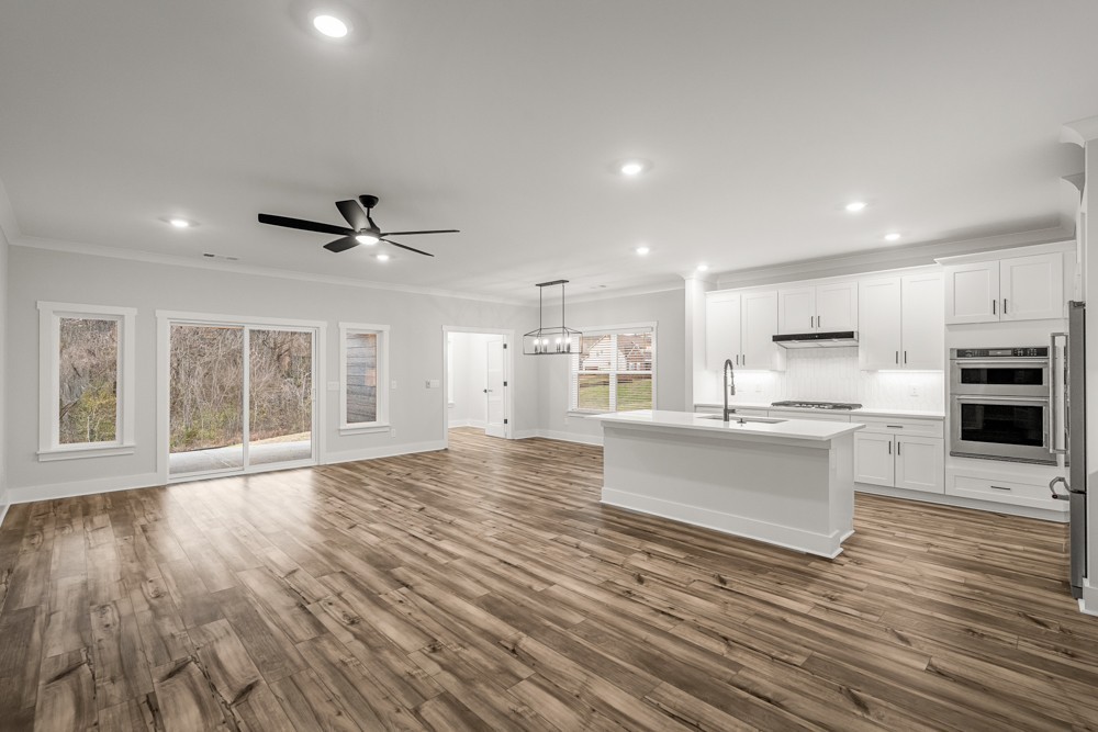 404 Springbrook Blvd