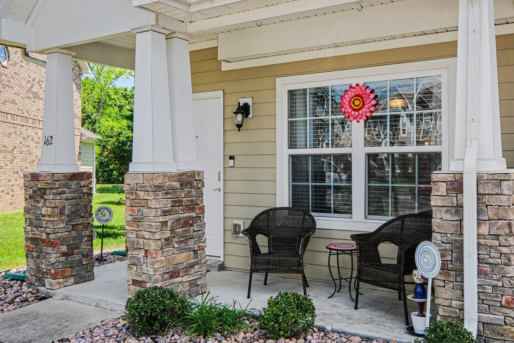 162 Cobblestone Place Dr