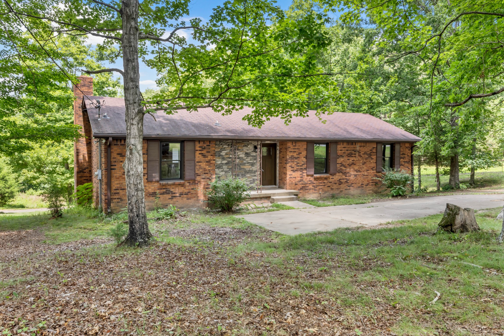 887 Harvey Rd