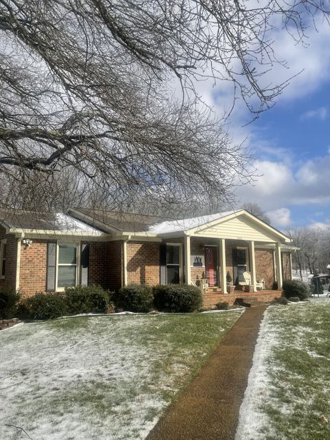 1315 Jewell Dr Columbia TN 38401