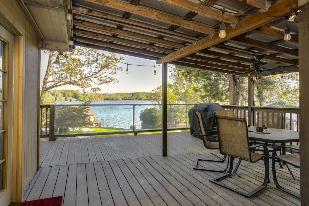 54 Lookout Ln