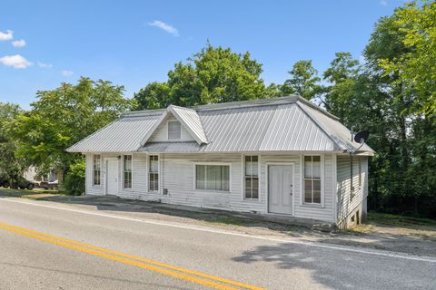 1319 Main St N Carthage TN 37030