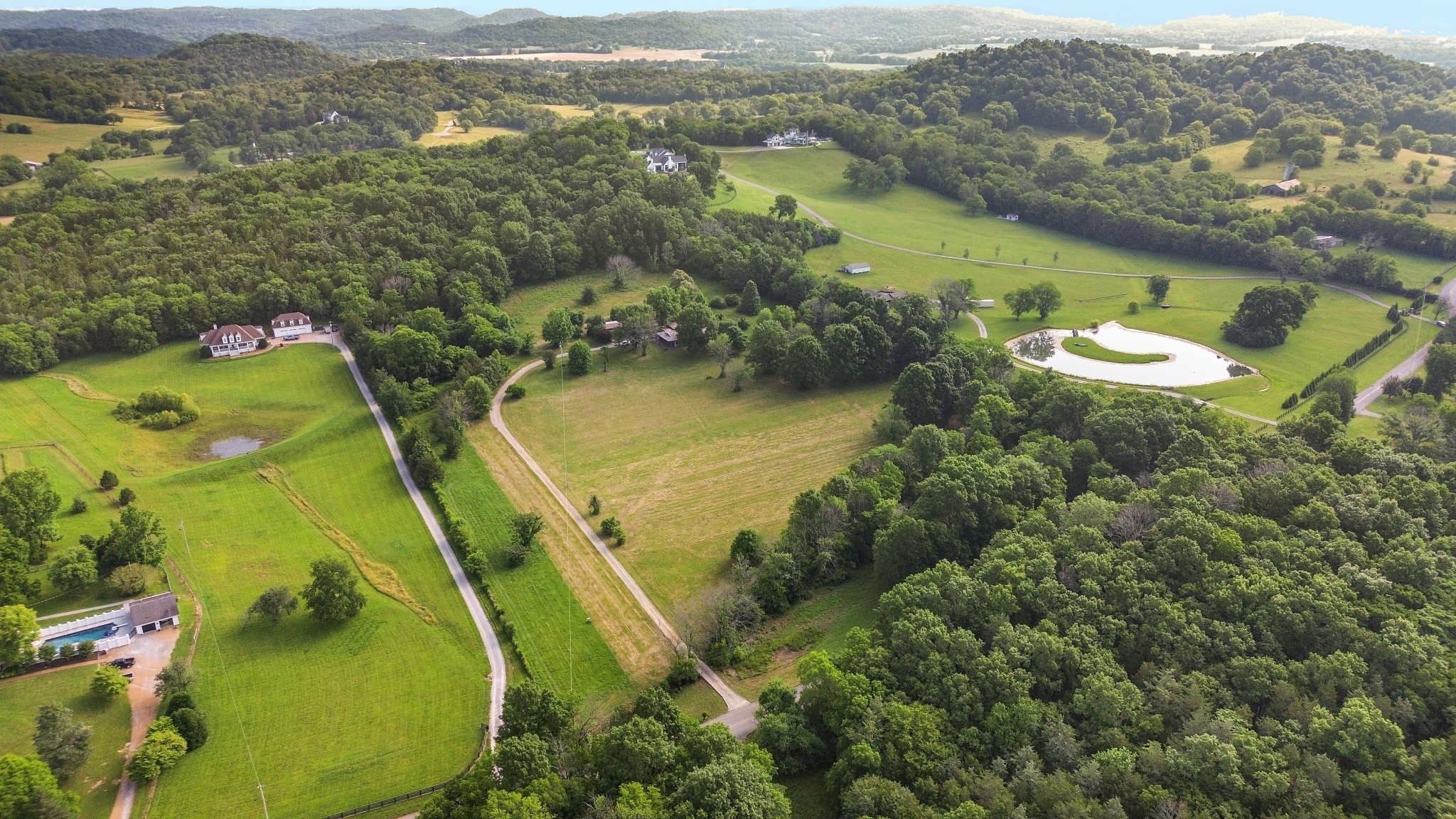 1896 W Harpeth Rd