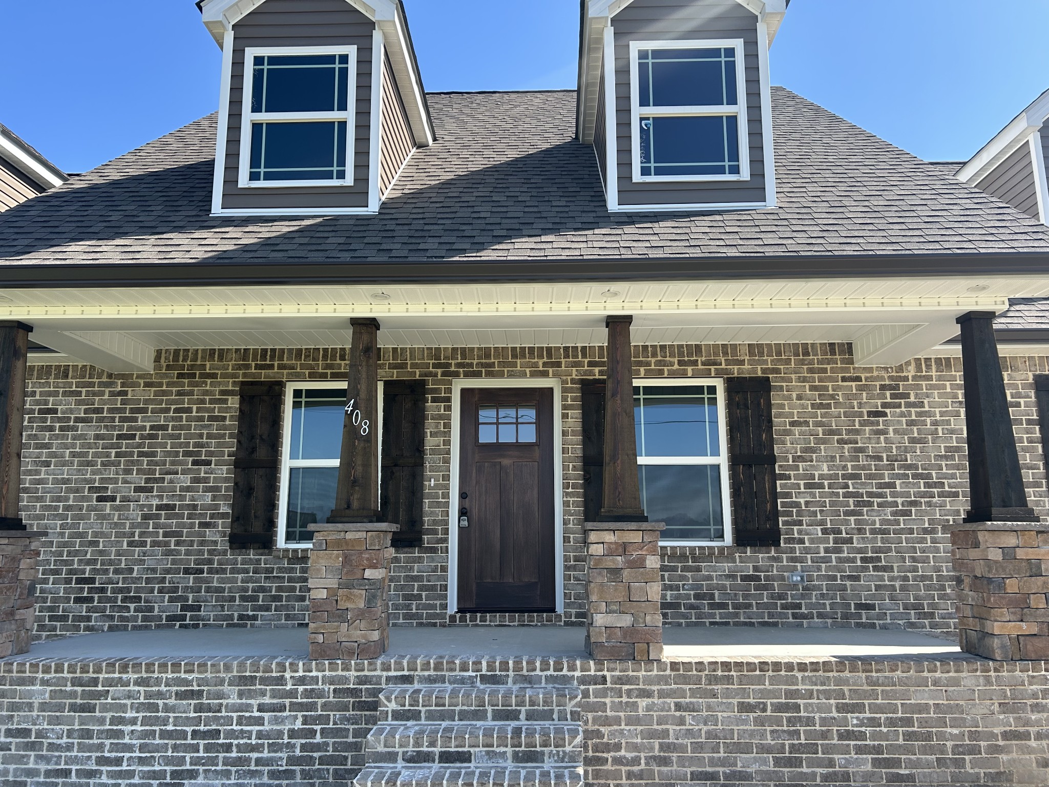 408 Randall Ln