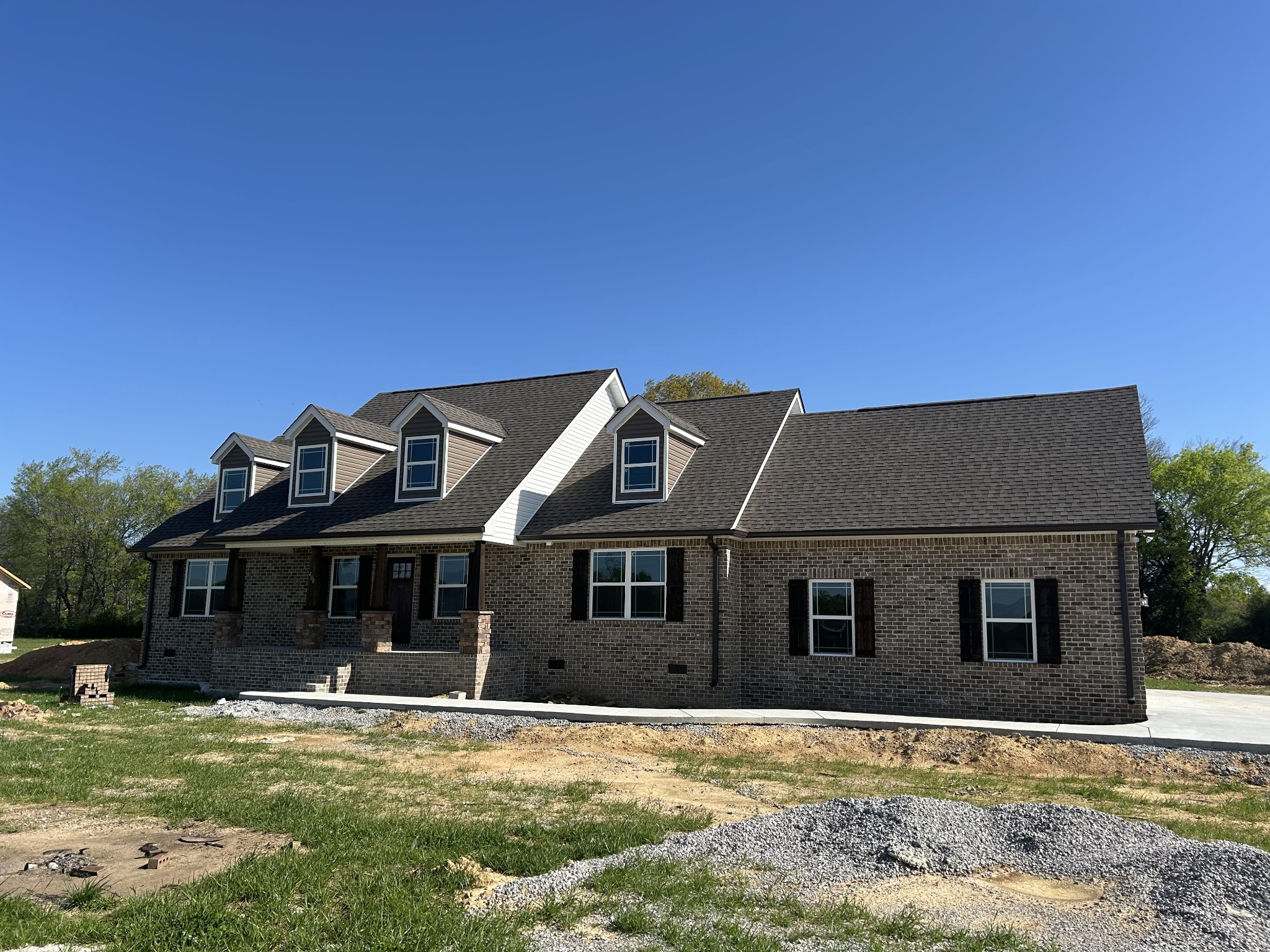 408 Randall Ln