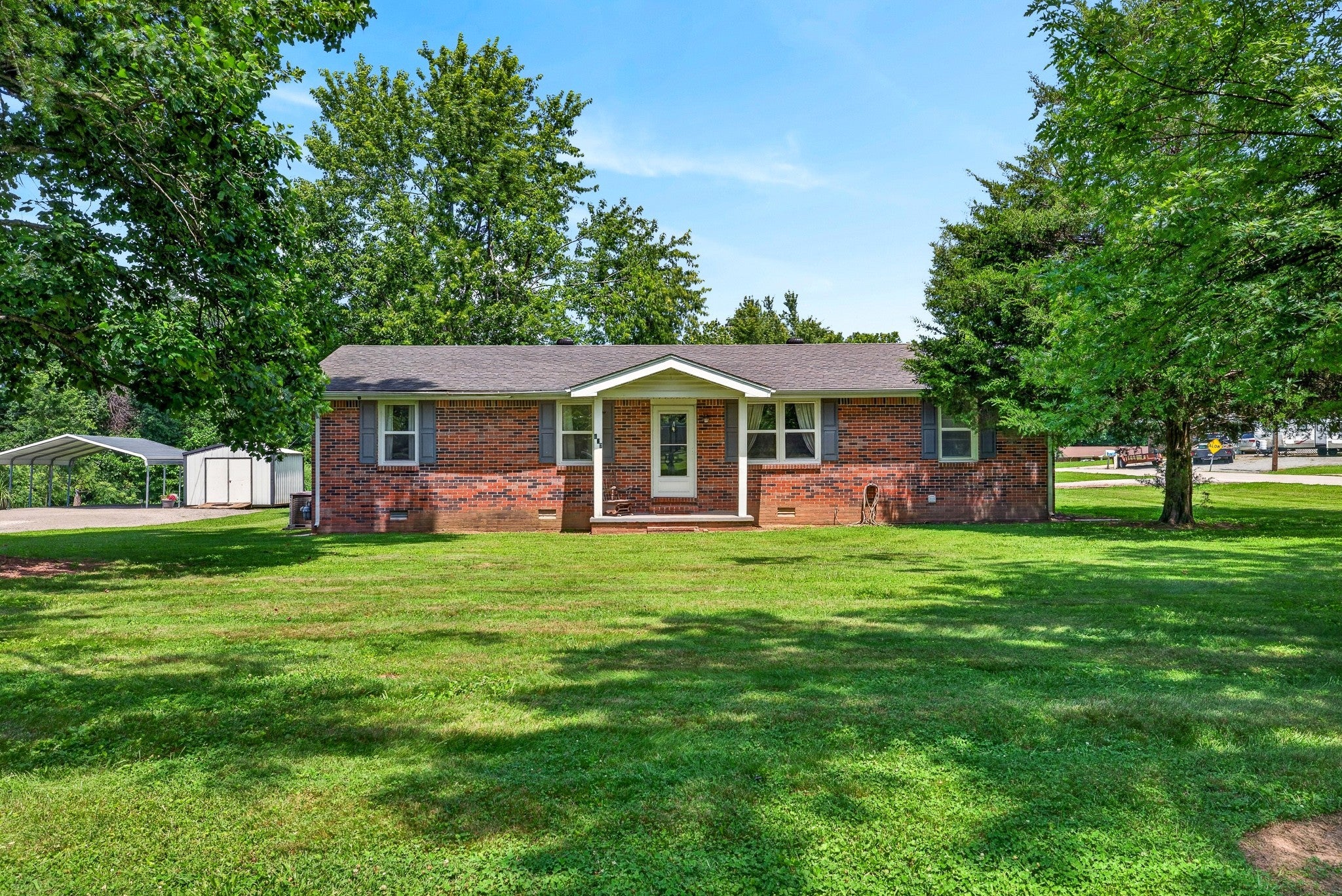 627 Baker Dr