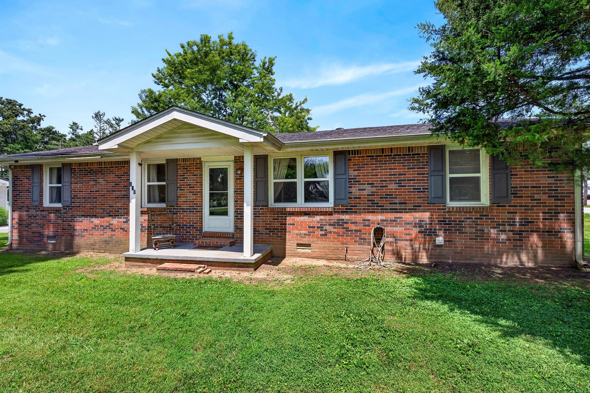 627 Baker Dr