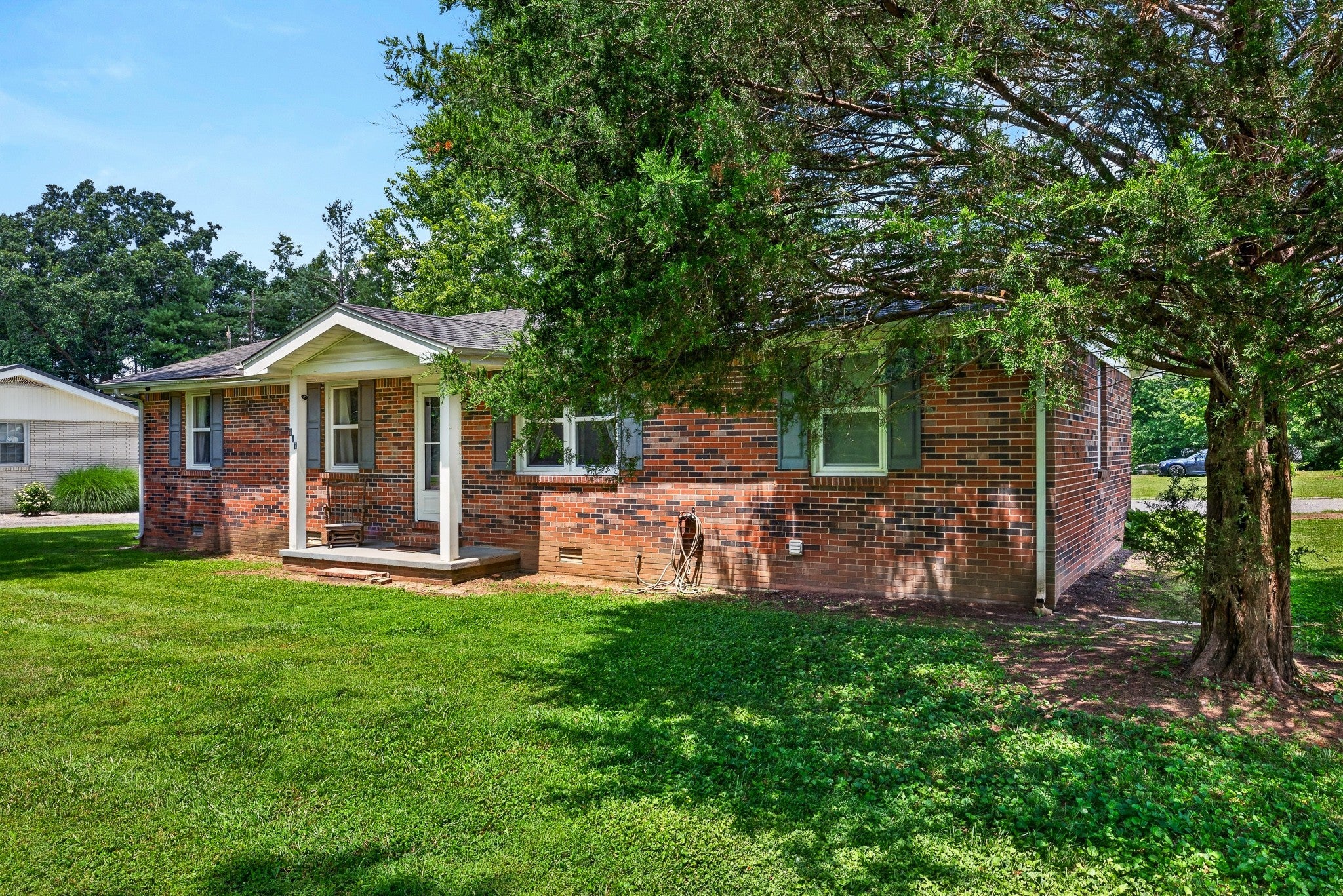 627 Baker Dr