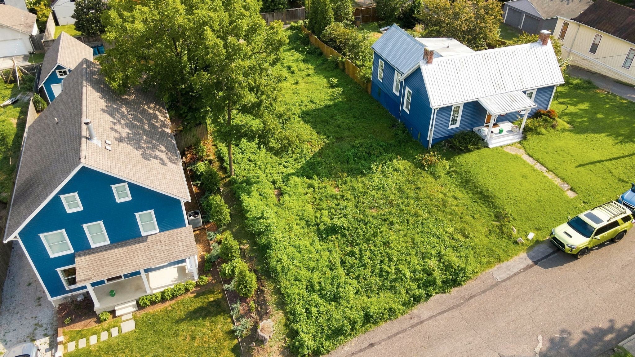 listing at 1619 Boscobel St, Nashville