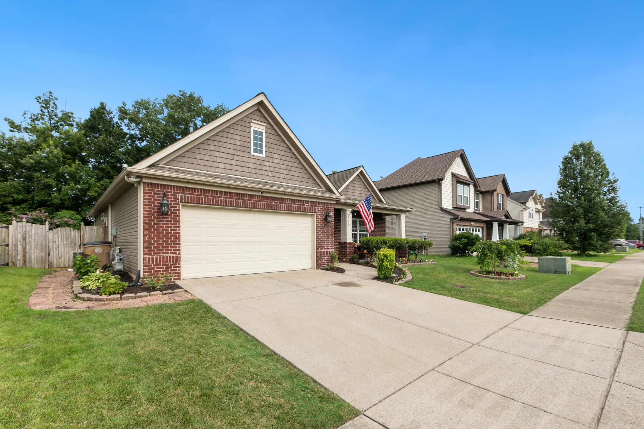 4224 Longfellow Dr