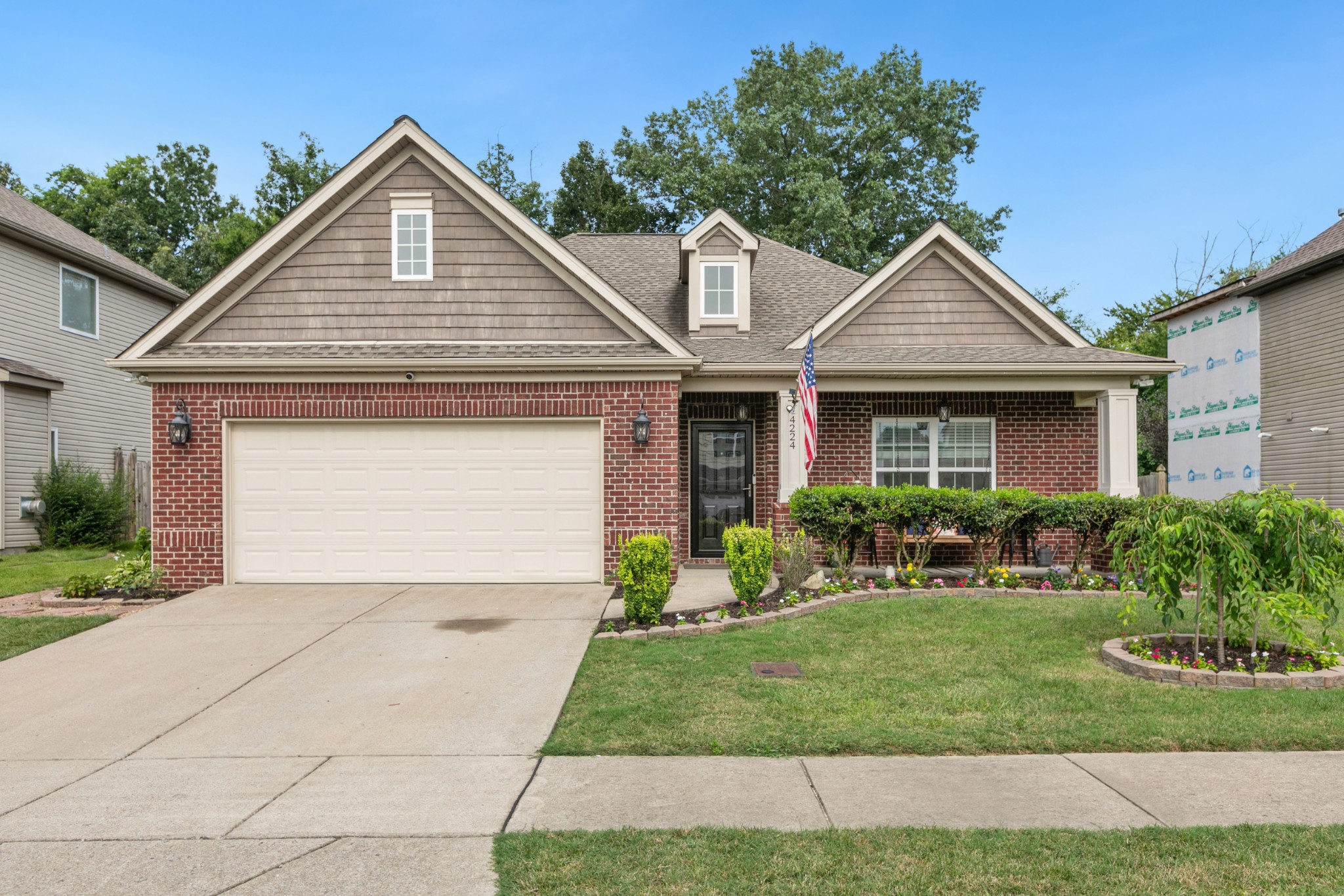 4224 Longfellow Dr