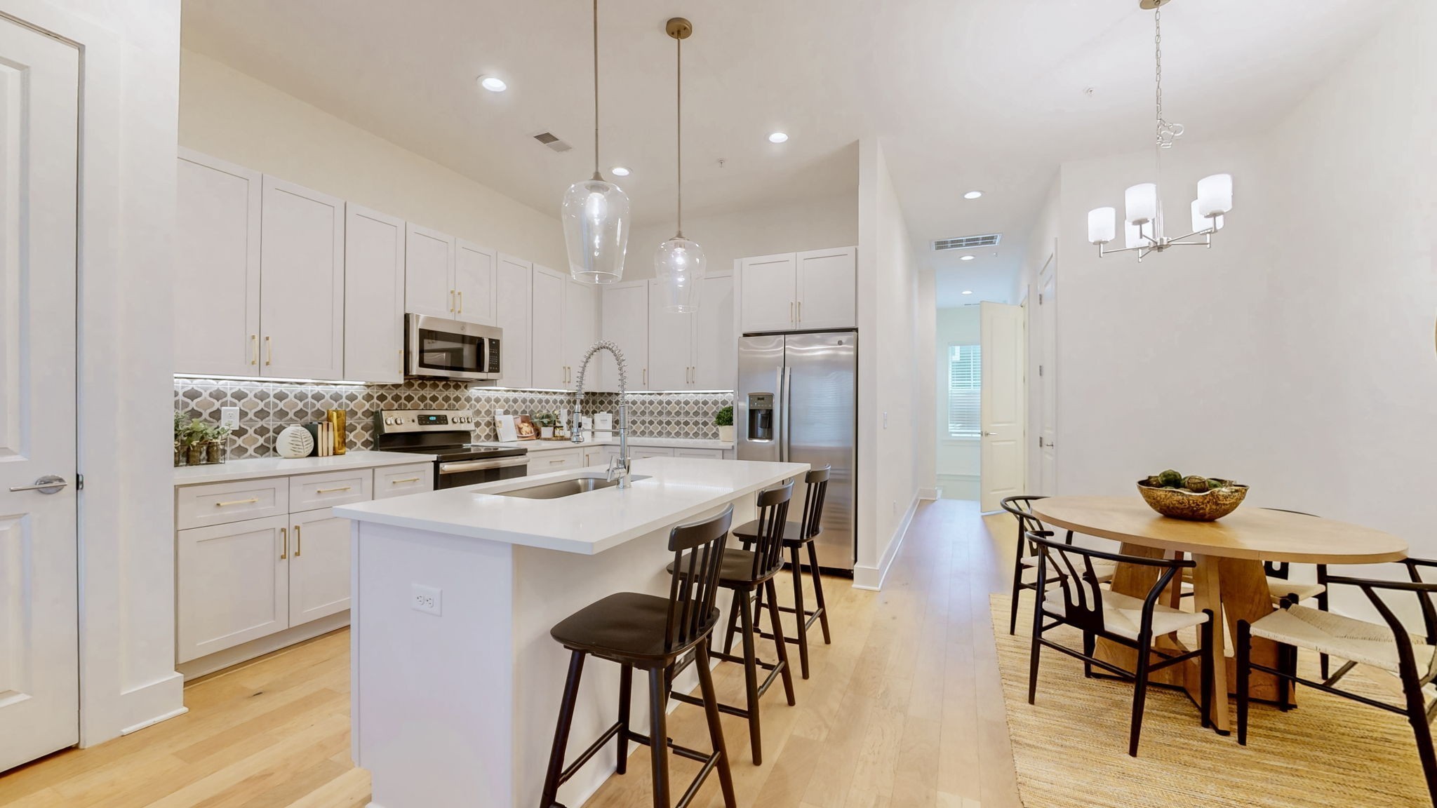 207 Ribbon Ln
