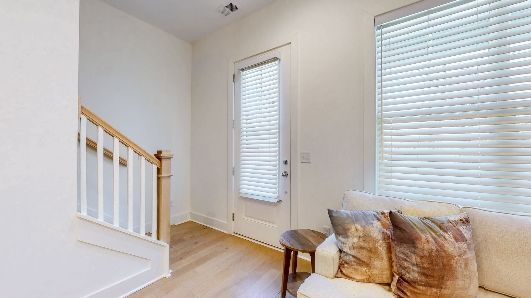 207 Ribbon Ln