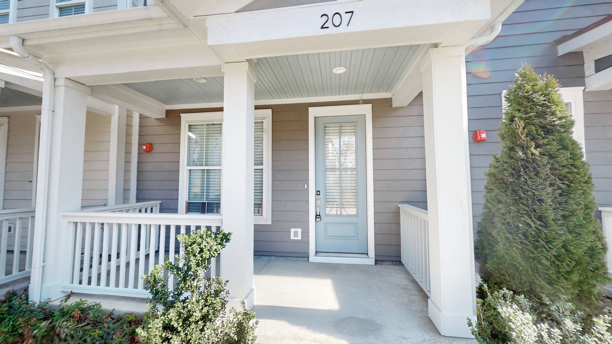 207 Ribbon Ln