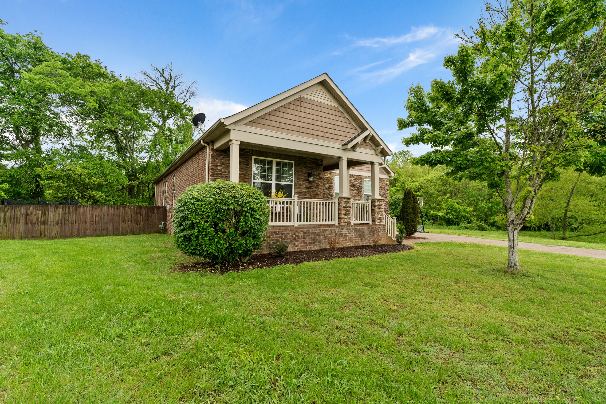 2014 Morton Dr