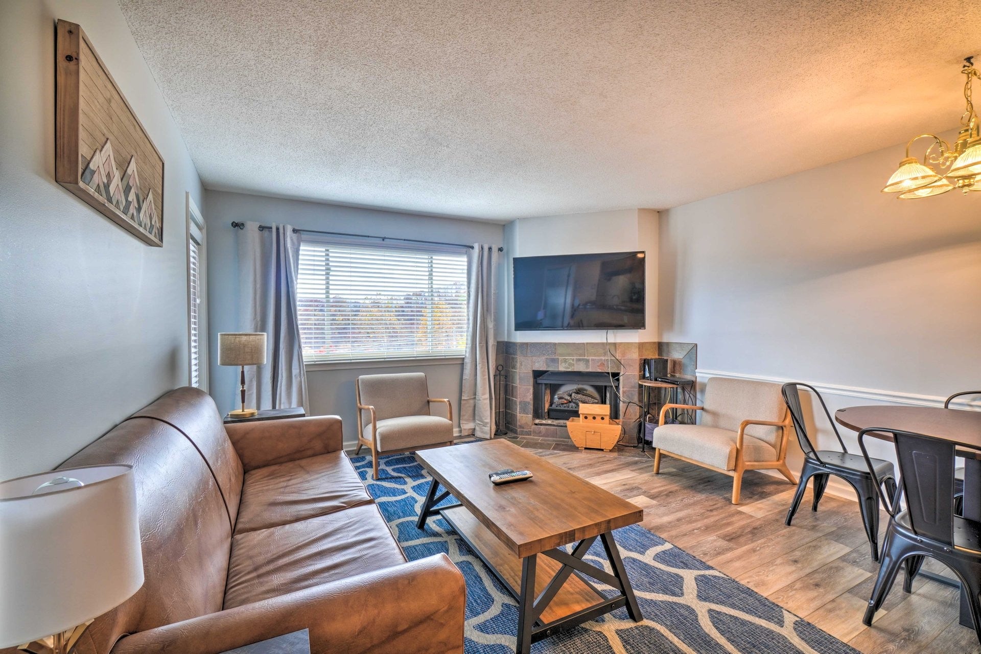 1380 Ski View Dr 3204