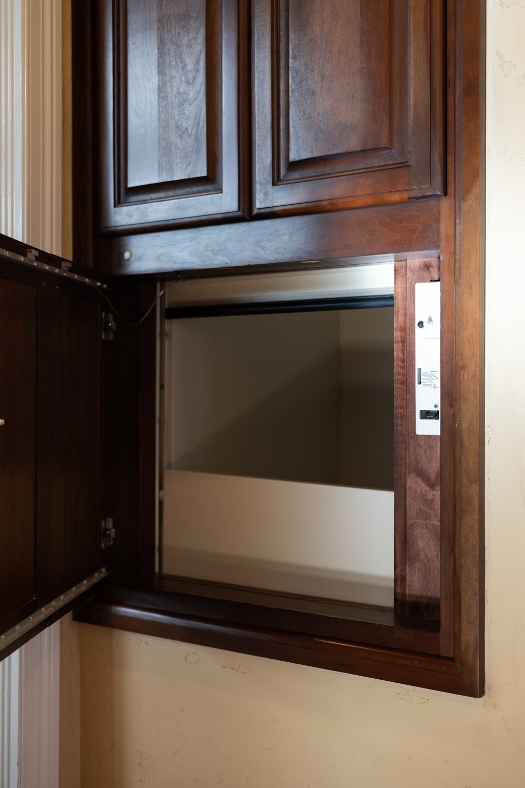 Brentwood, Tennessee 37027, United States, 4 Bedrooms Bedrooms, ,5 BathroomsBathrooms,Residential,Active,168597