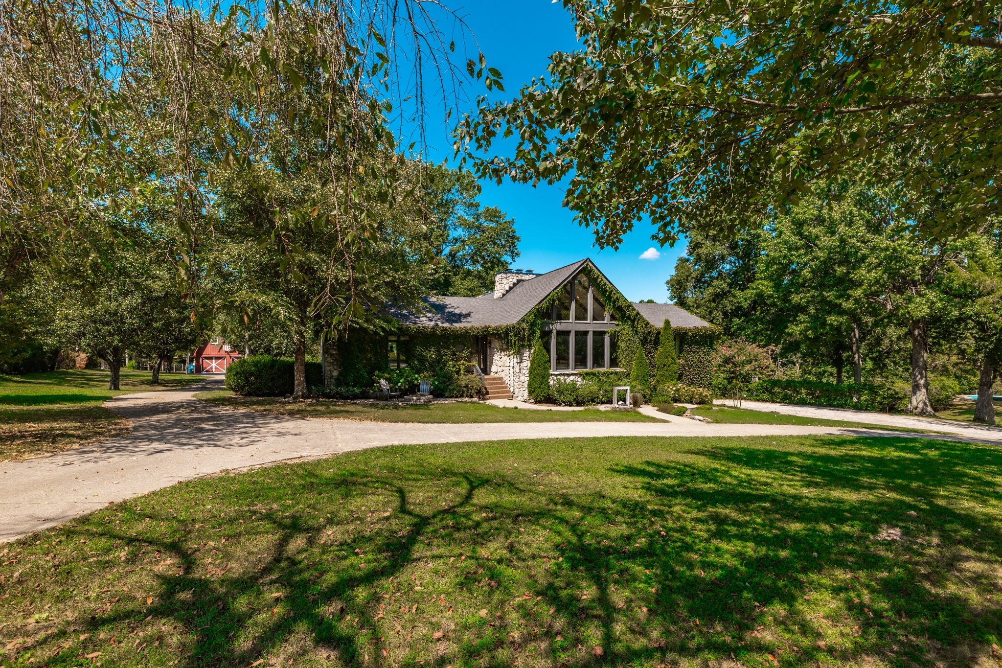 559 Forest Retreat Rd