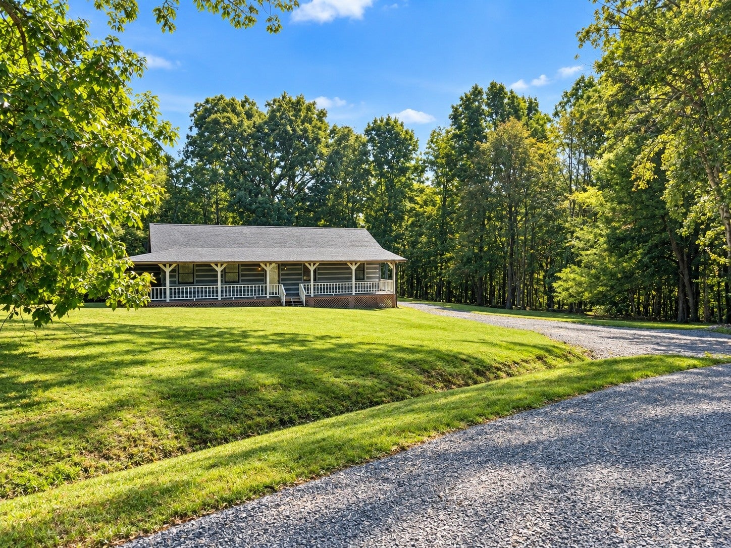 312 Grand View Dr