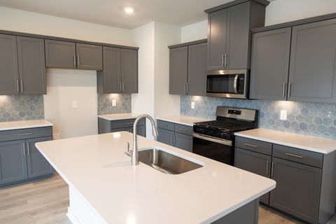 1009 Stoney Brook PVT Bend Gallatin TN 37066