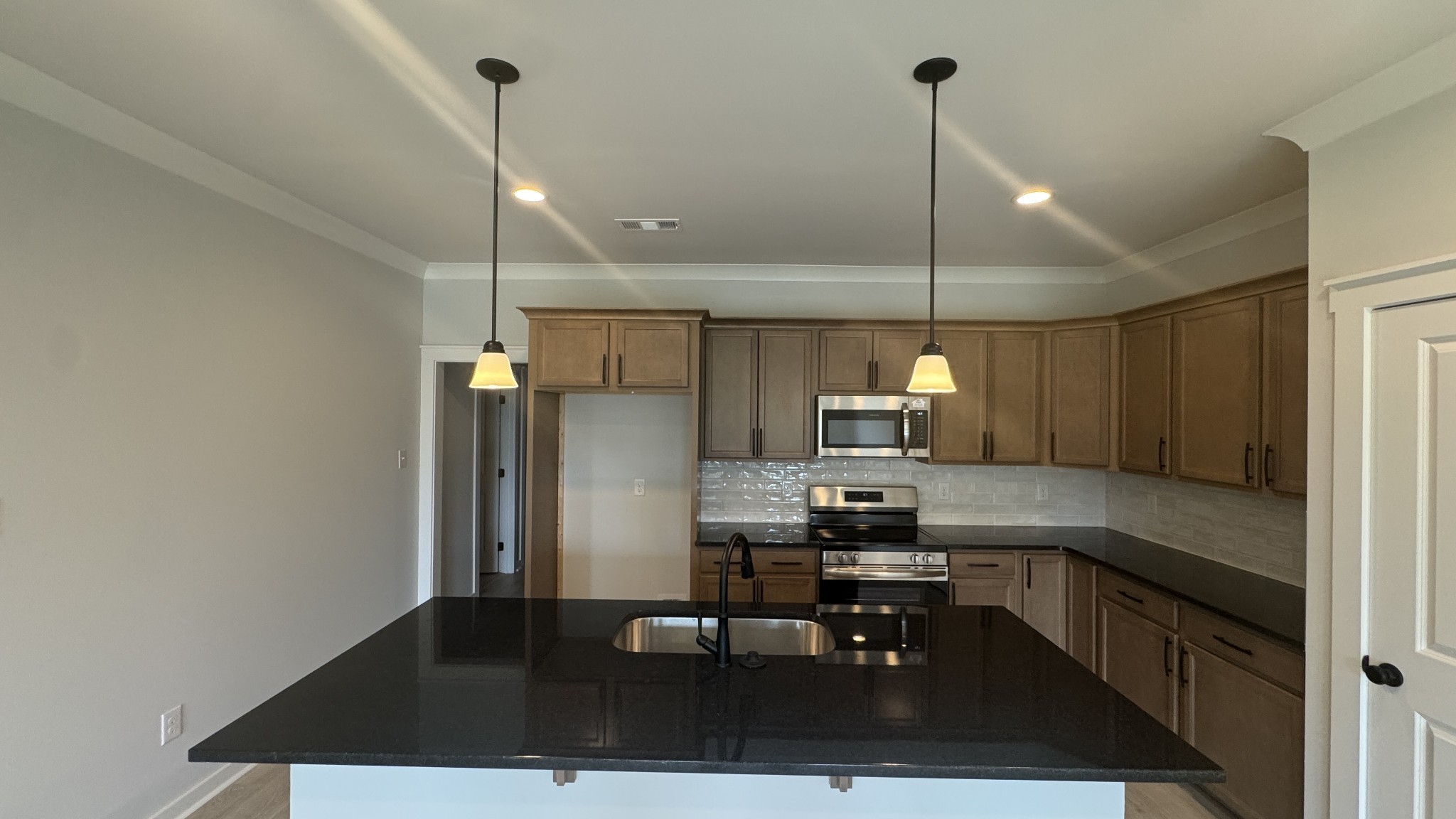 470 W Foxrun