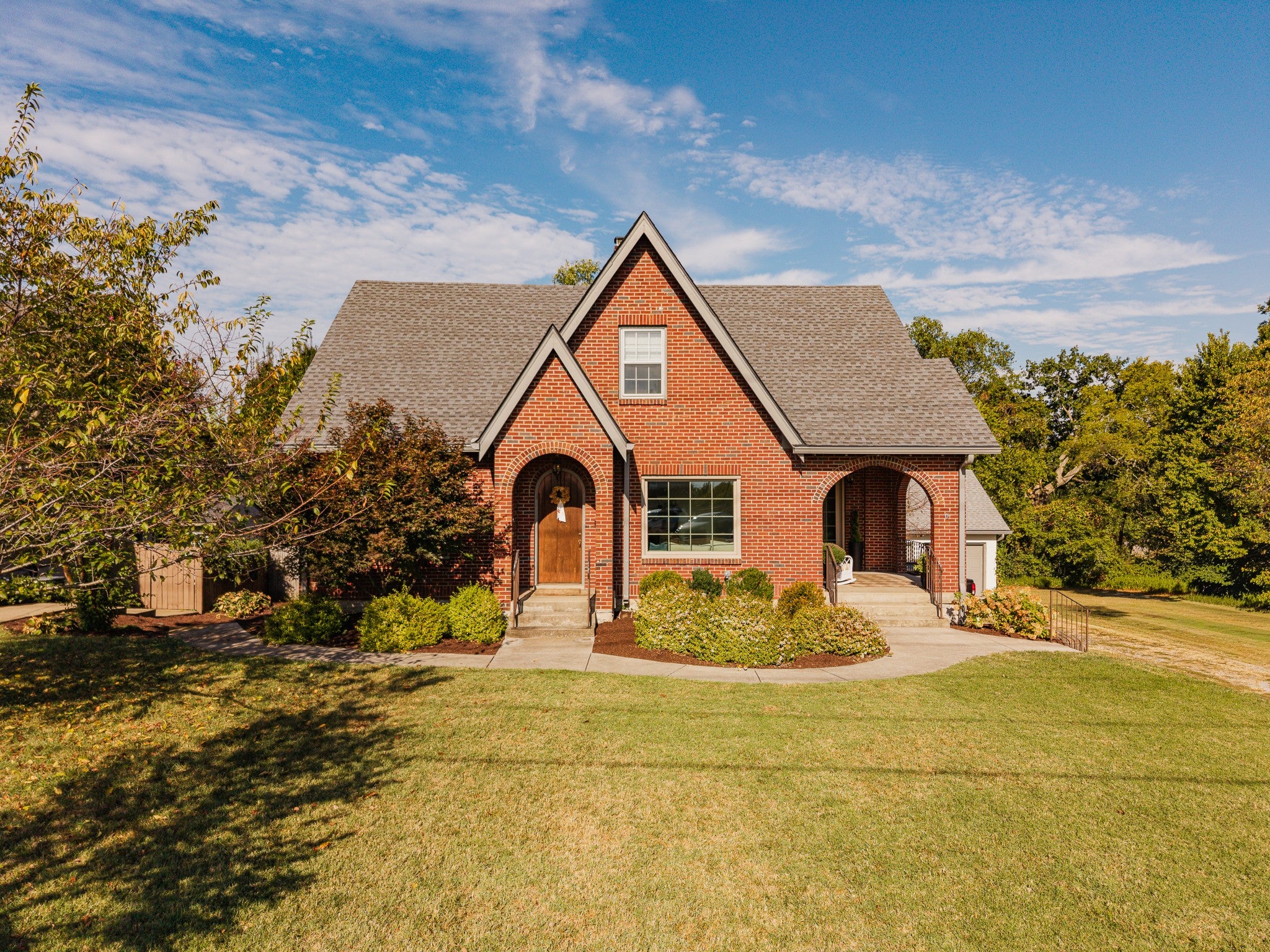 4-bed listing at 3903 Baxter Ave, Nashville