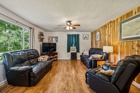 1411 Dry Creek Rd Ashland City TN 37015