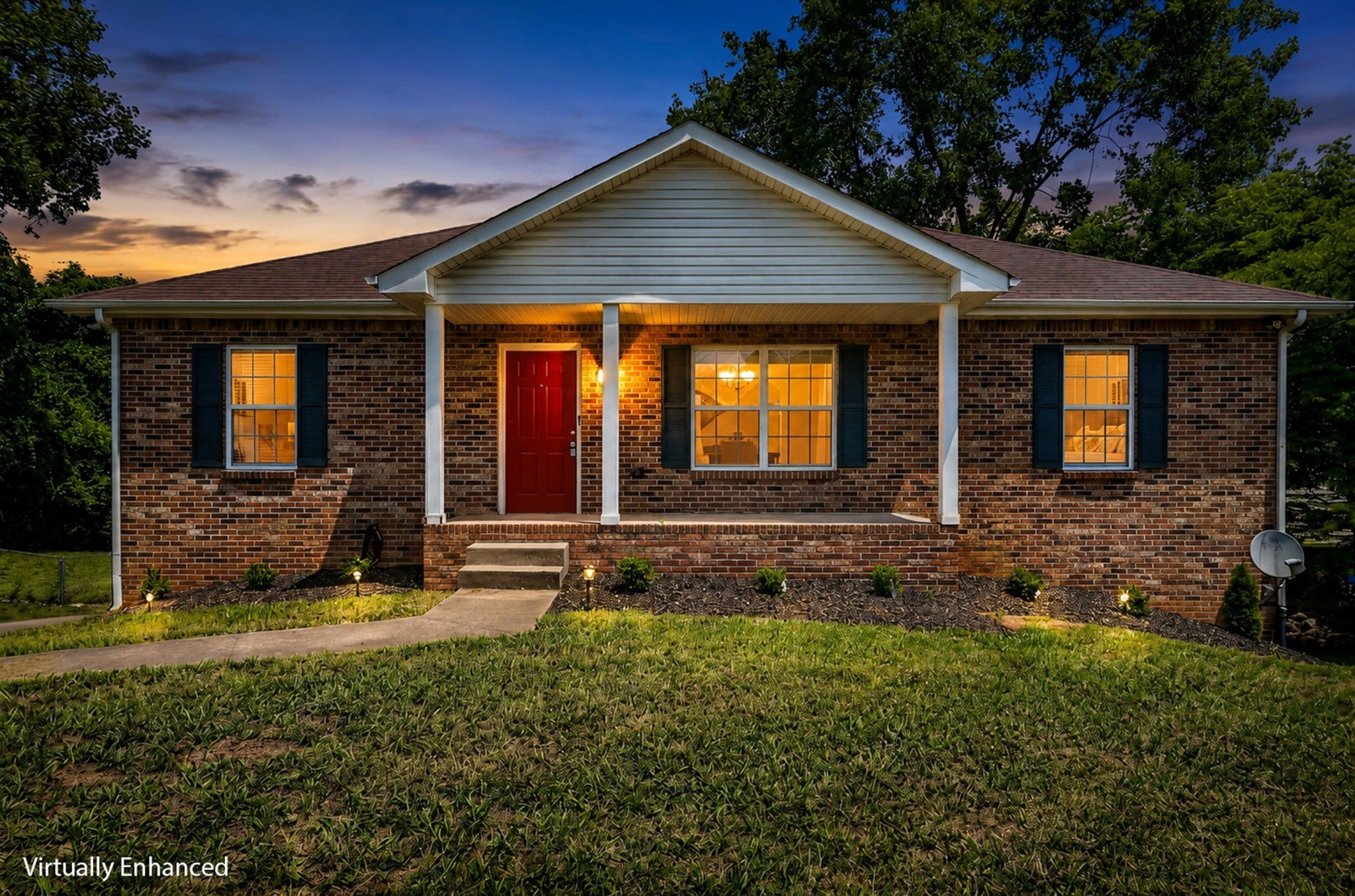 1009 Monica Dr
