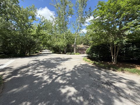 901 Holly Forest Nashville TN 37221