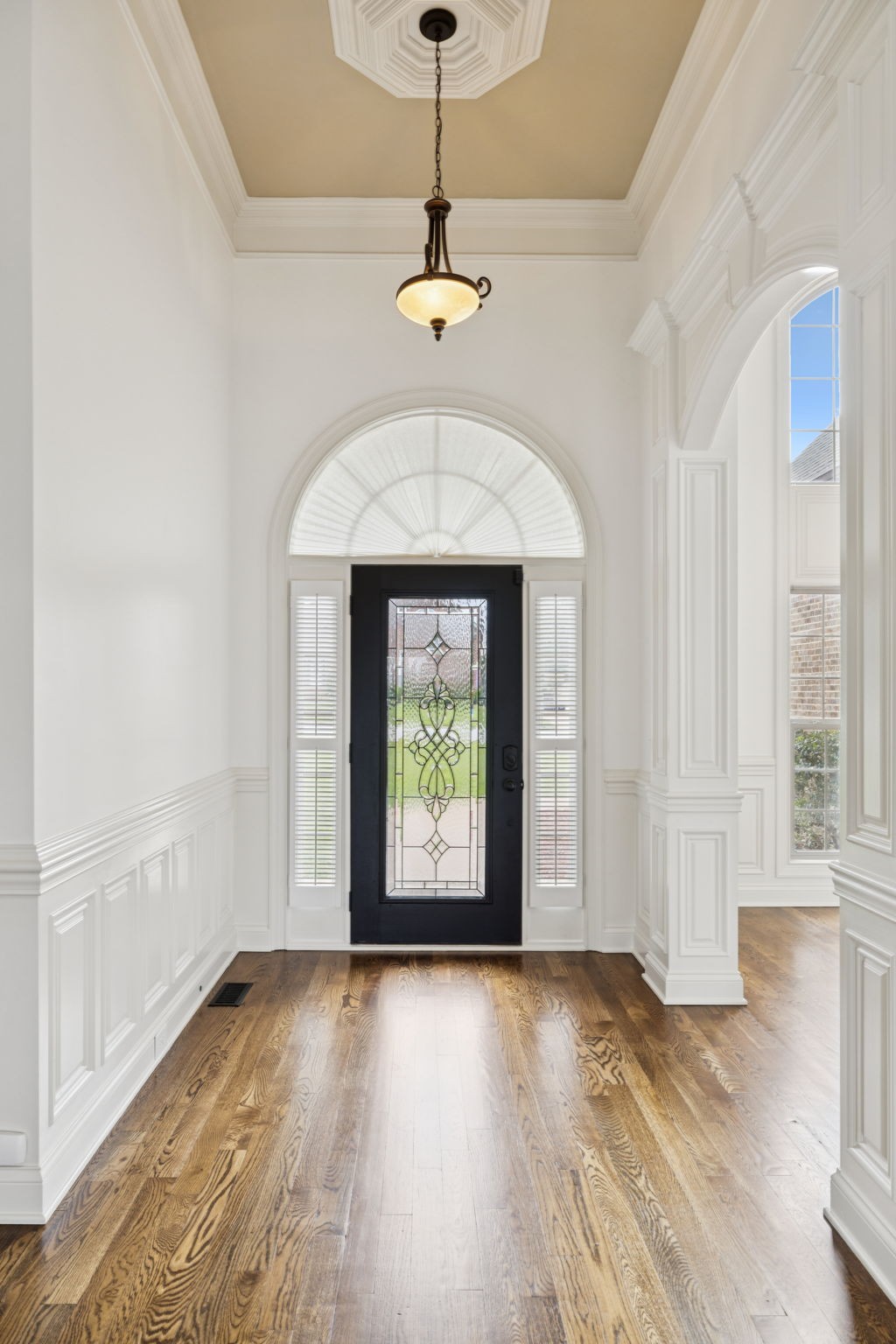 102 Stonefield Dr