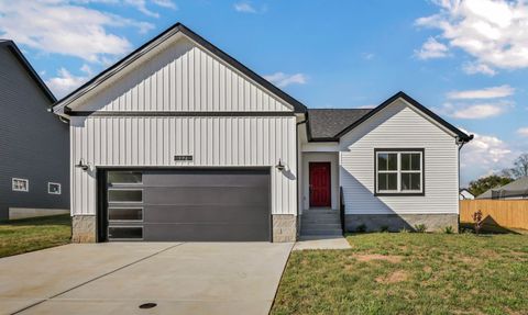 207 Donegal Dr Clarksville TN 37042