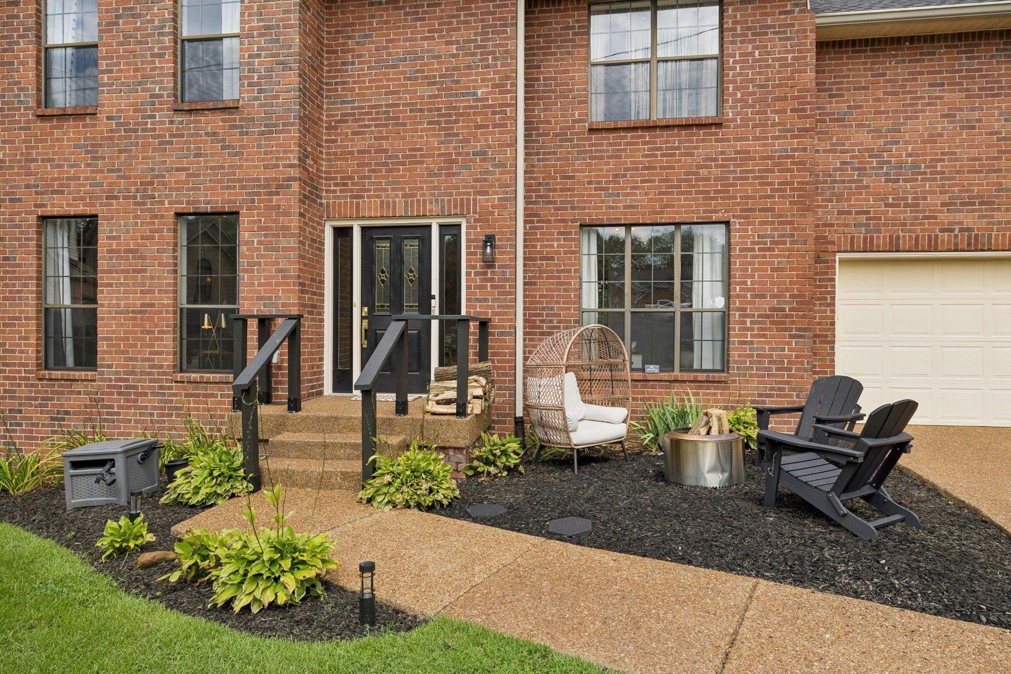 108 Woodfield Ct