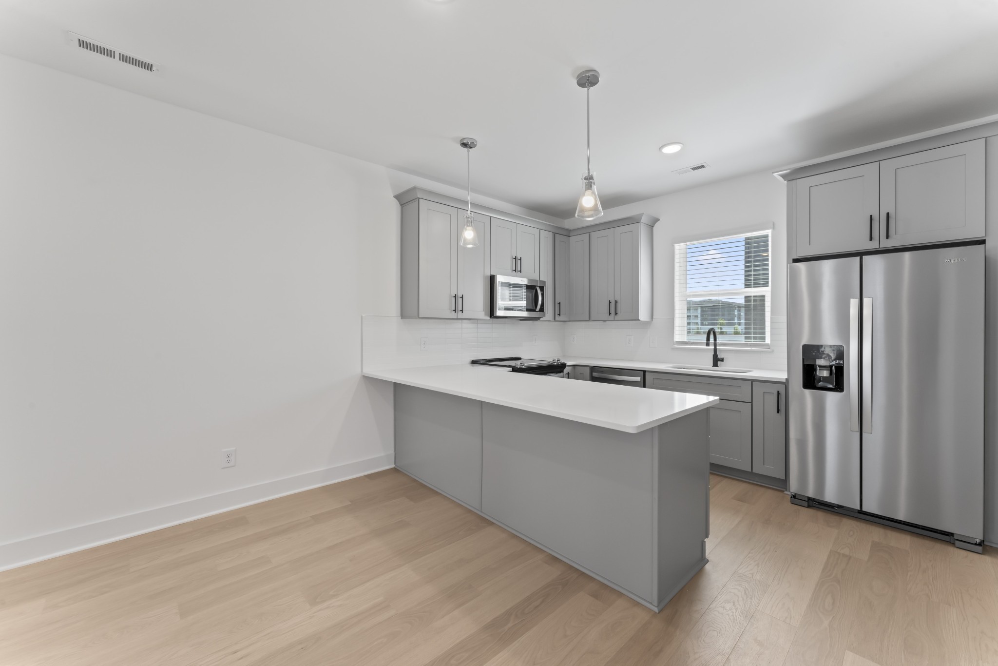 610 Markham