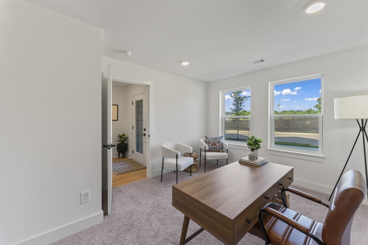 610 Markham