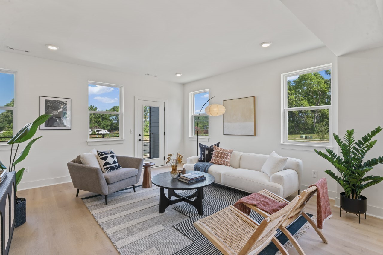 610 Markham