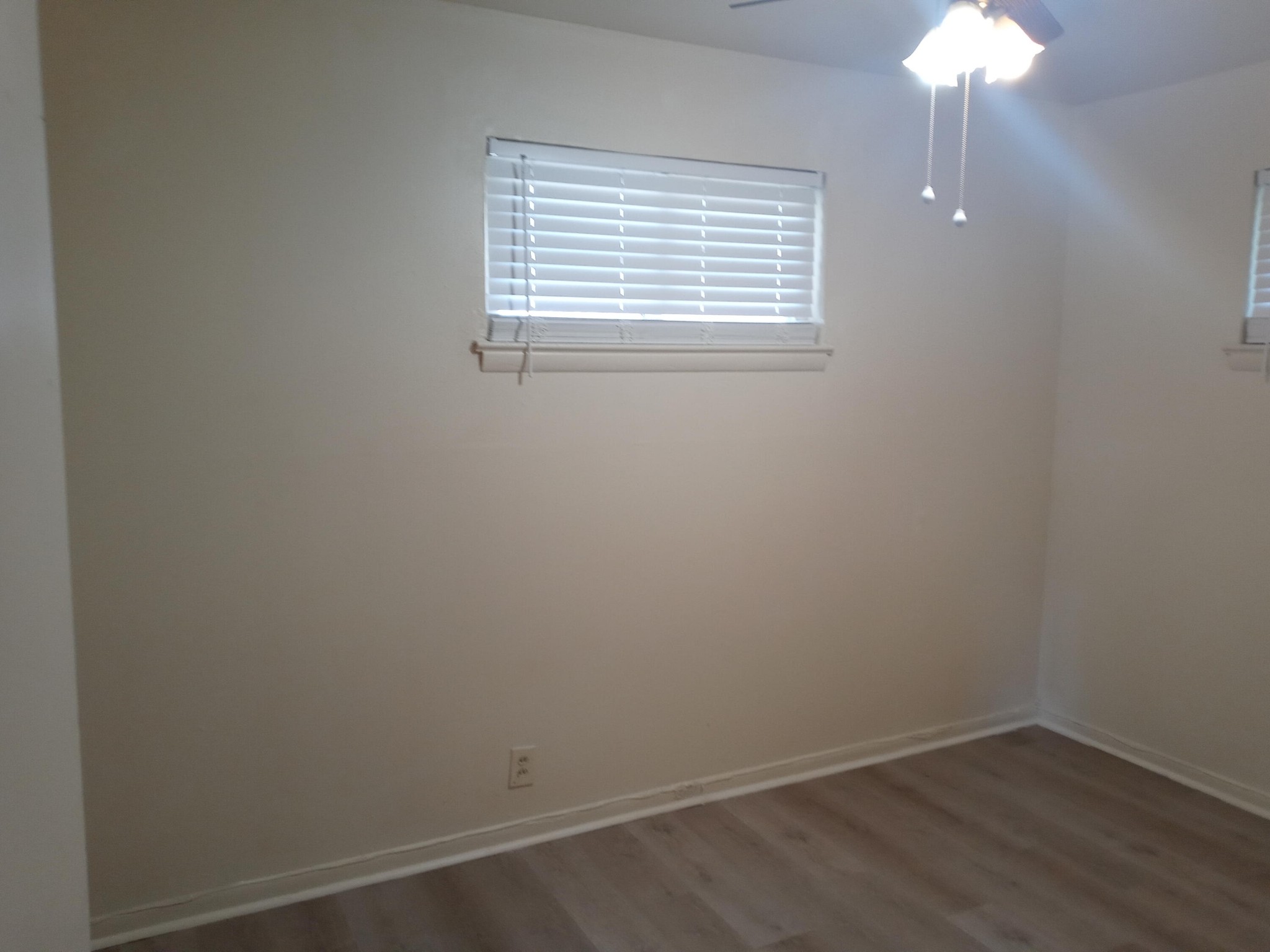 612 N Kelly Street N