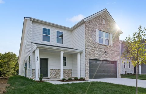 120 Dahlia Dr La Vergne TN 37086