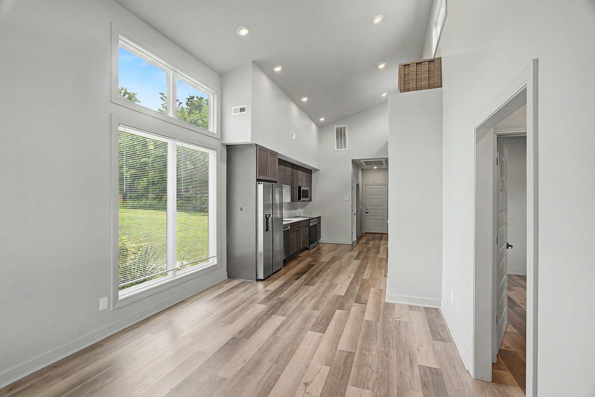 425 W Edmunds St