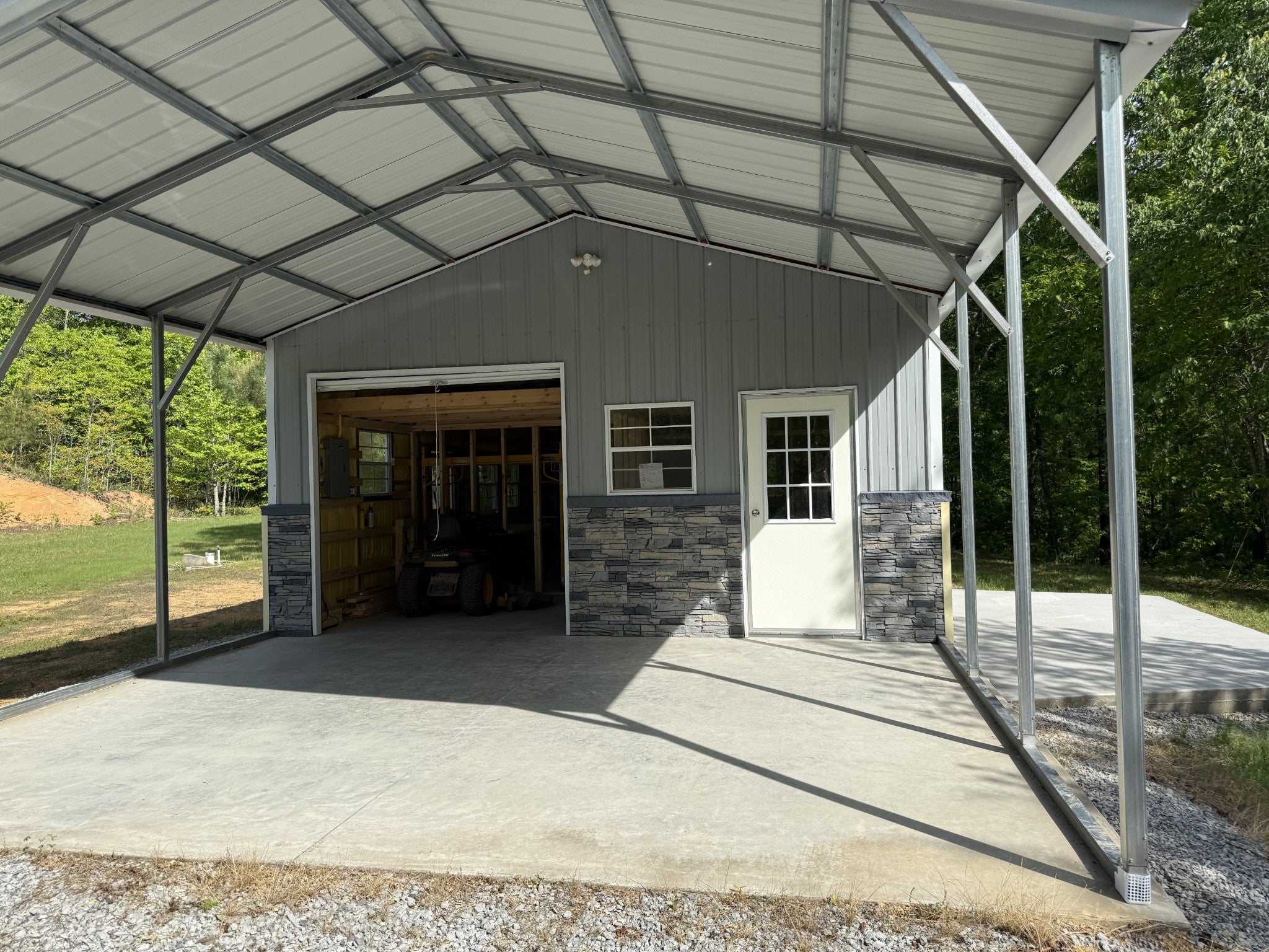 3412 Dogwood Rd