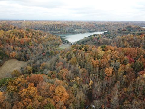 154 Plantation Dr Manchester TN 37355