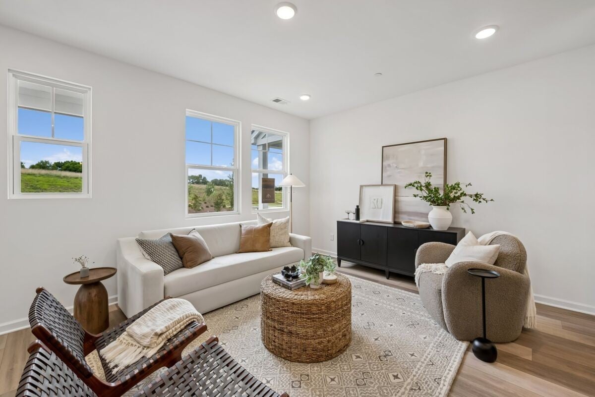 2581 Peaceful Valley Dr