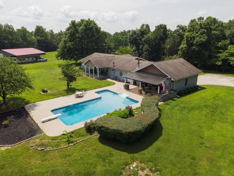 933 Airport Rd Livingston TN 38570