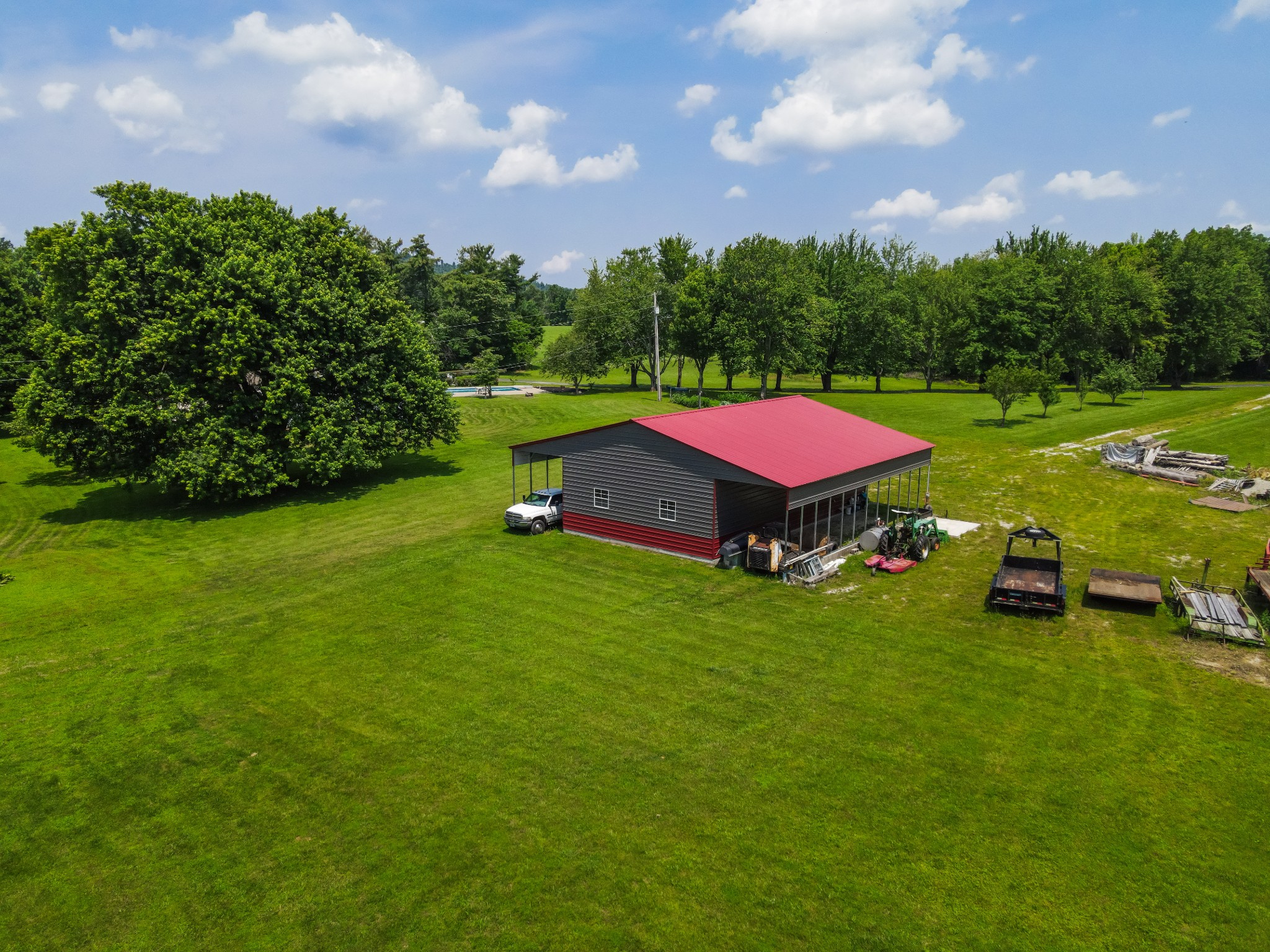 933 Airport Rd